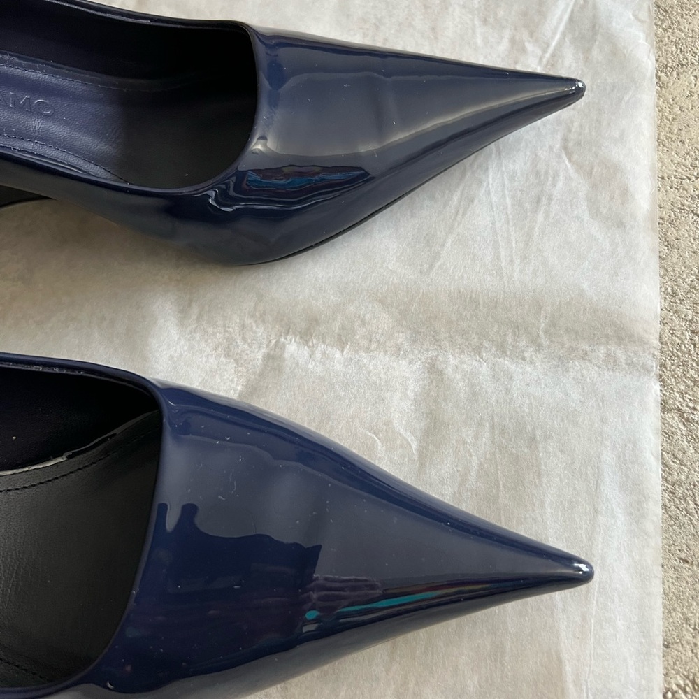 Salvatore Ferragamo Dark Navy Pointed Heels in a size 10 Medium…EUC - Picture 8 of 15